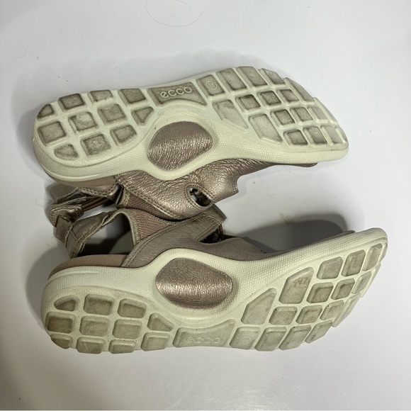 ECCO Jab Toggle sandals metallic leather size 7 - Picture 8 of 8